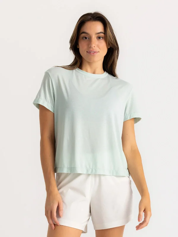 Women's silk t shirt Women's polyester t shirt Elevate Lightweight Tee