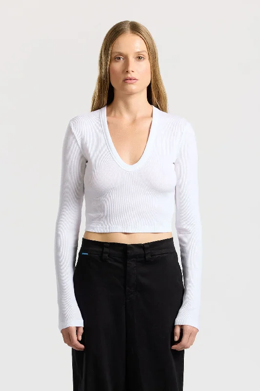 Women's modern - cut long sleeve minimalist shirt Women's formal long sleeve satin - finish shirt Verona Crop U-Neck Shirt
