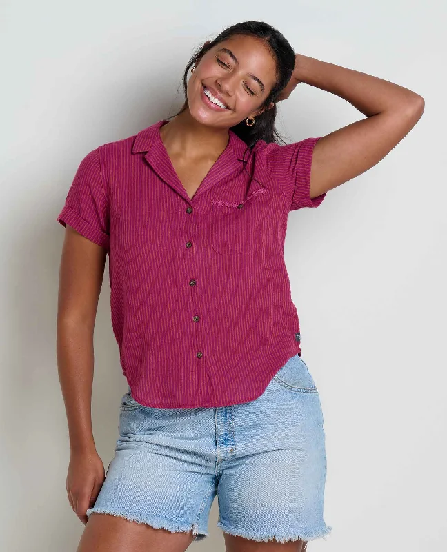 Women's petite t shirt Women's round neck t shirt Camp Cove Short Sleeve Shirt