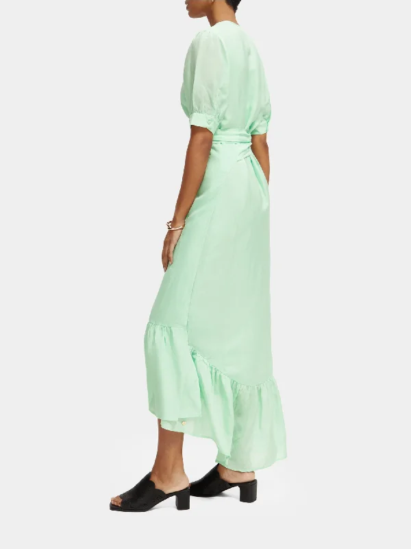 Maxi dress with v-neck