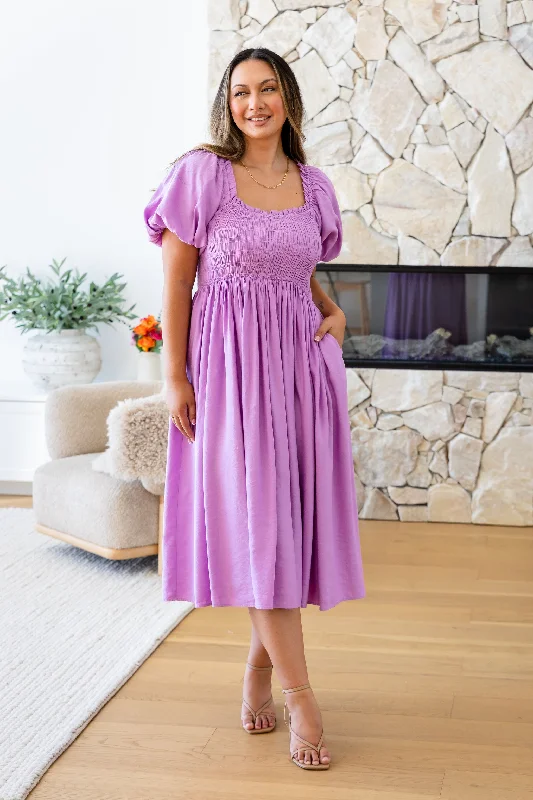 Stelle Linen Blend Midi Dress in Berry