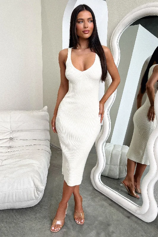 Halter Neck Women Dress to Show Off the Shoulders and Neckline Tamarisa Midi Dress - Beige