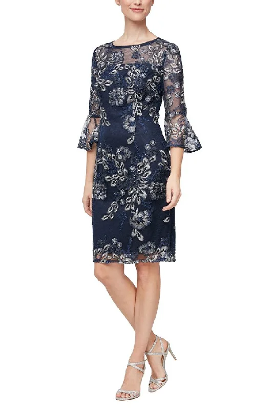 Maxi dresses with a wrap - around style for a customizable fit Alex Evenings 82171384 Short 3/4 Sleeve Formal Lace Dress